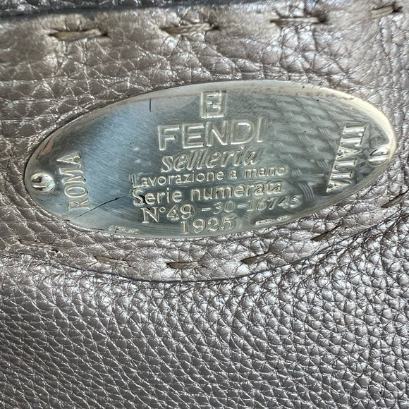Fendi Platinum Pebbled Leather Messenger Bag with Logo Strap - Picture 4 of 9